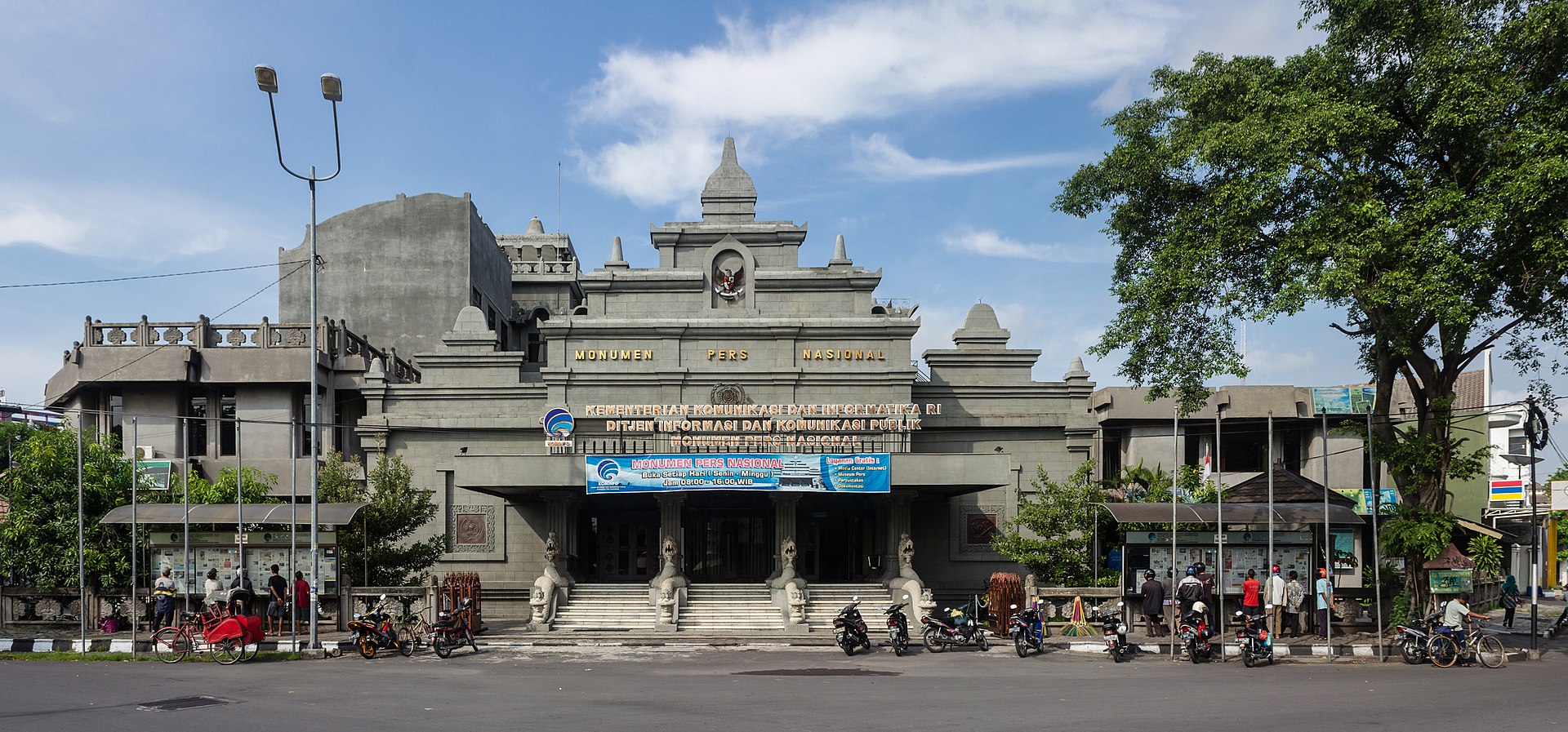 Meninjau Sejarah Dibalik Monumen Pers Nasional
